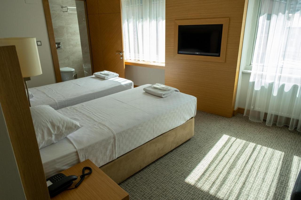 Lotuspark Hotel 부루사 외부 사진